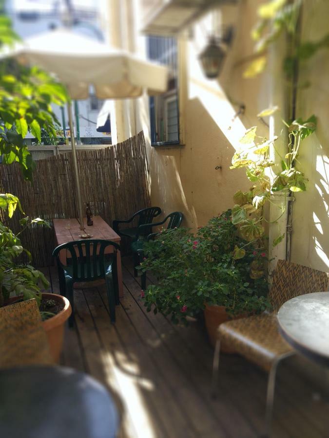 Momo'S Hostel Tel Aviv Exterior photo